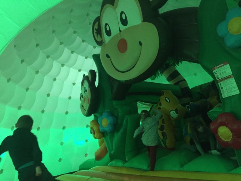 Location Igloo Gonflable lumineux