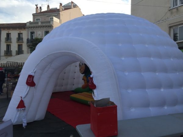 Location Igloo Gonflable lumineux